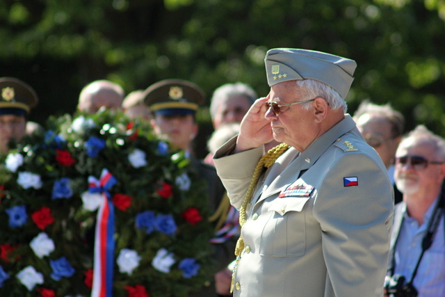 Uctění památky zavražděných odbojářů