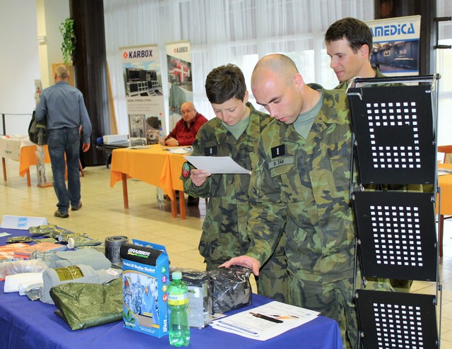 Ukázka produktů určených pro použití v  armádě