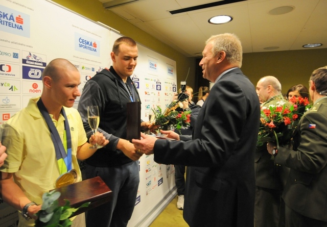 Úspěšné medailisty přijel přivítat první náměstek náměstek Picek