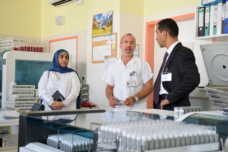 Vojenští zdravotníci ze Spojených arabských emirátů na stáži v Ústřední vojenské nemocnici v Praze