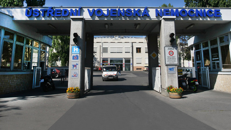 Mnohé zdravotní sestry z Ukrajiny se práce nebojí, přestože musí začínat jako pomocný personál