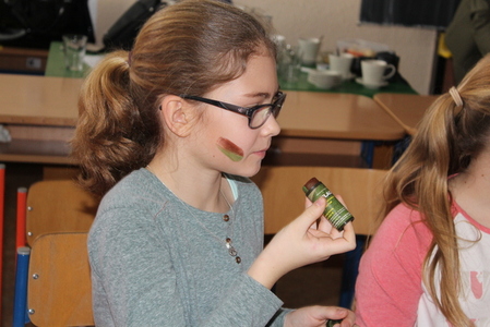 Také v Želešicích byl velký zájem o maskovací barvy