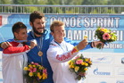 Vítěz singlkajaku Josef Dostál na podiu pro nejlepší