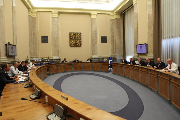 Ilustrační foto - zasedání vlády