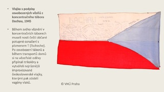 Vlajka s podpisy osvobozených vězňů z koncentračního tábora Dachau, 1945