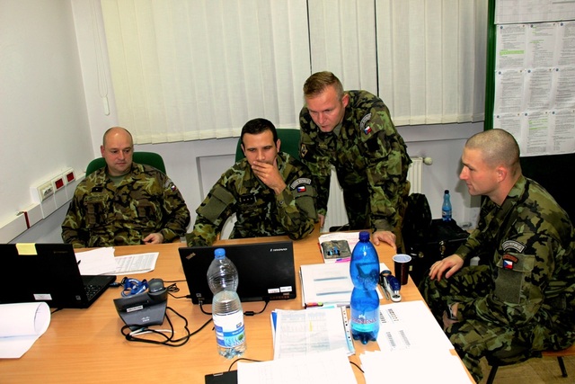 Vojáci 7. brigádního úkoloveho uskupení ve Varšavě