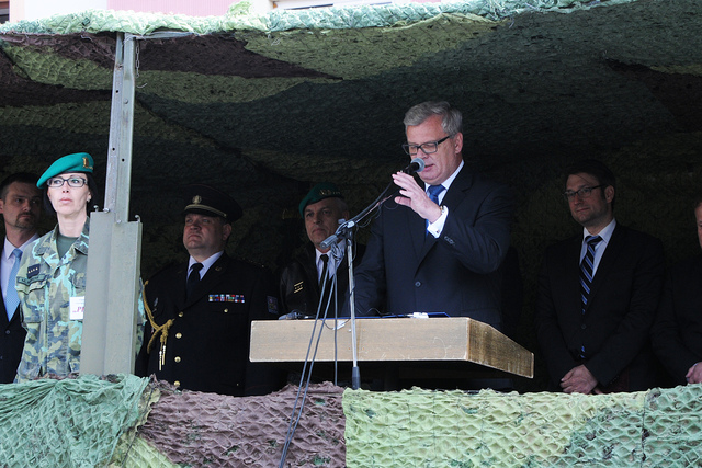 Vojáky pozdravil jménem Senátu Parlamentu ČR Ivo Bárek