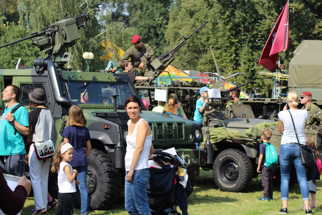 Vojenská technika jako vždy v obležení