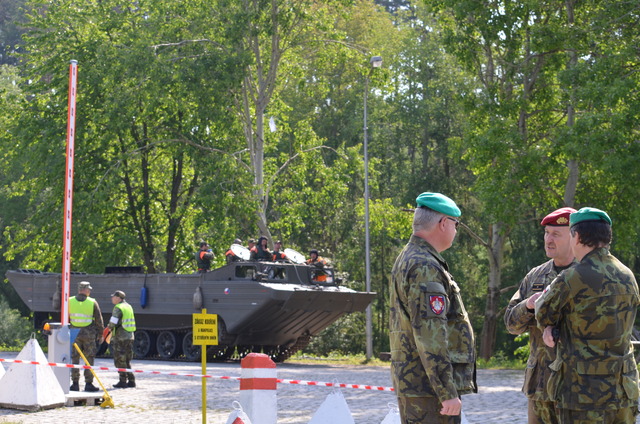 Výcvik ZVS navštívil gen Jung a gen.Kožiak