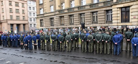 Výstava k 70 letům armádního sportu před GŠ