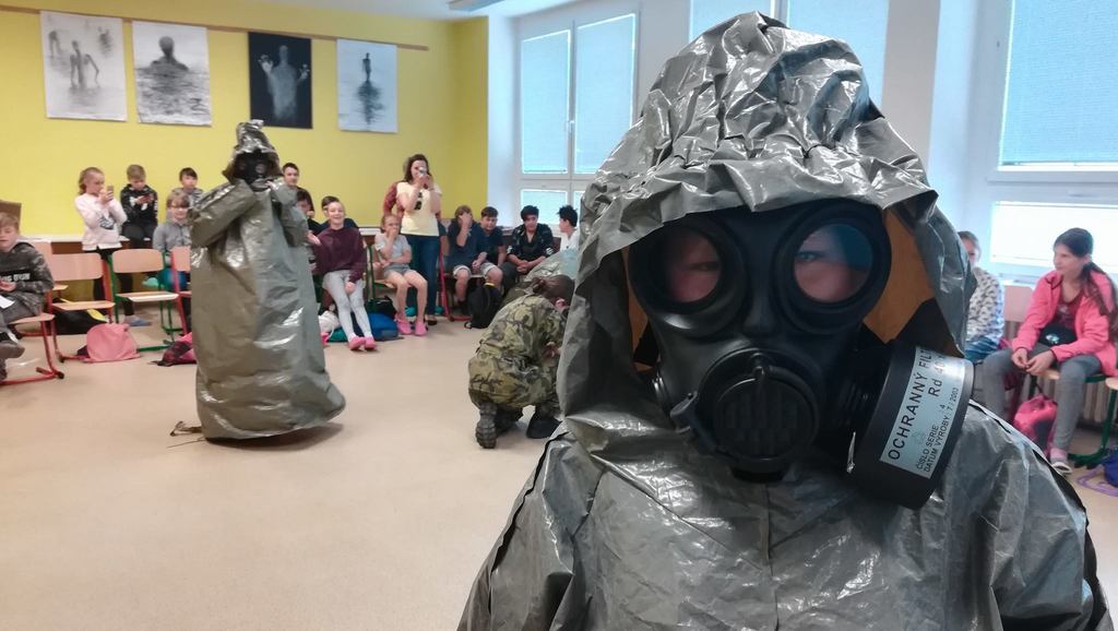 Vyzkoušet si masku byl pro žáky velký zážitek7