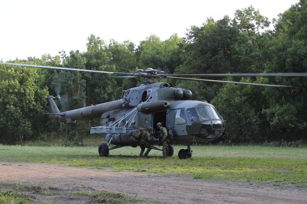 Vyzvednutí výsadkářů z prostoru