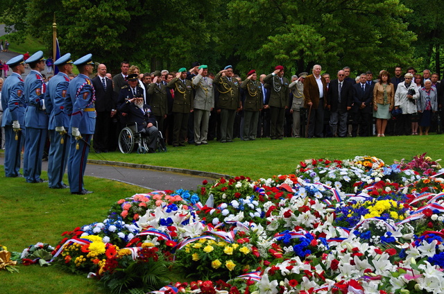 Minuta ticha za oběti