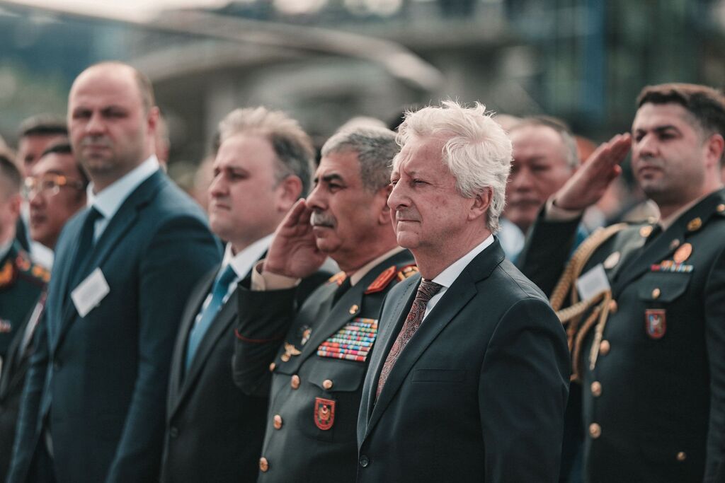Ministr obrany dnes navštívil mezinárodní veletrh IDEB v Bratislavě