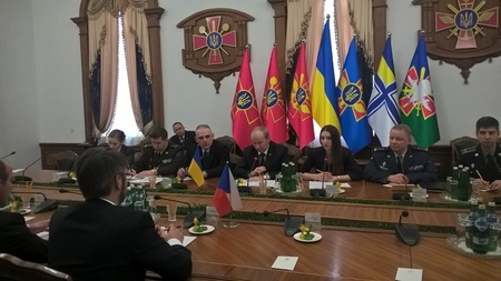 Náměstek Landovský diskutoval na Ukrajině o bezpečnostní situaci a spolupráci