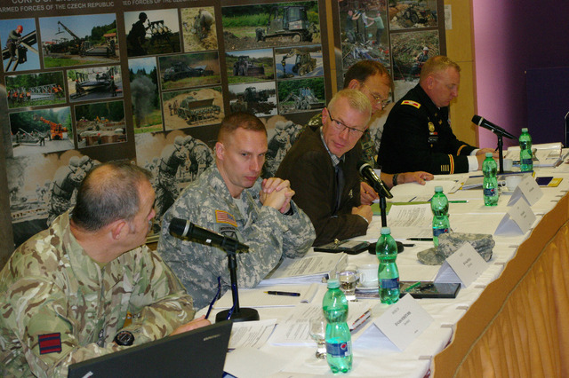 Z konference ženijních náčelníků NATO (3)