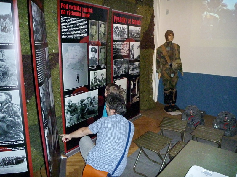 Z vernisáže výstavy (4)