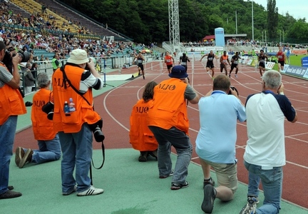 Závod na 110 m překážek mužů