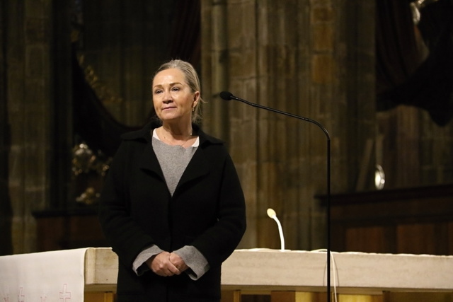 Zpěvačka Bára Basiková