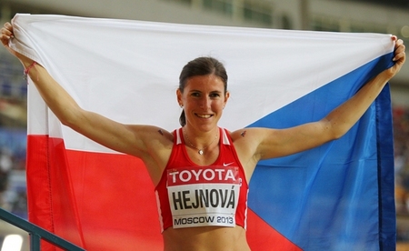 Zuzana Hejnová si v českém rekordu doběhla pro světové zlato
