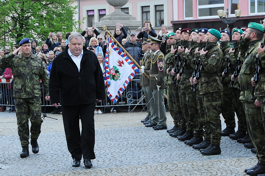  NMO Antonín Rada při přehlídce nastoupených jednotek