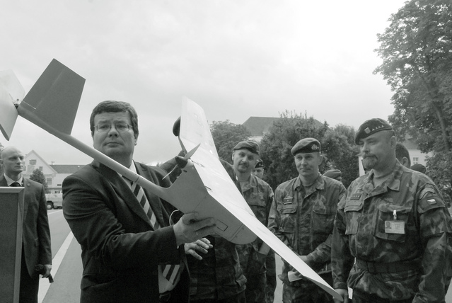 Ministr obrany na cestě po útvarech (3)