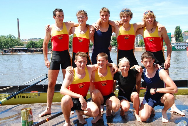 Osmiveslice do 23 let Dukláci -stojící zleva-  Jakub Vrabec, Jakub Horváth, Kornel Altman, Jiří Srna, dole -  Matyáš Klang a Petr Handlovič