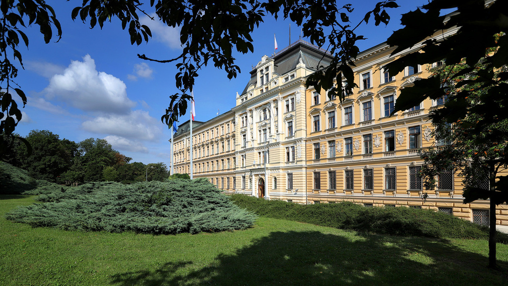 Na projektu nadzvukových letounů se bude podílet další česká firma, Ray Service