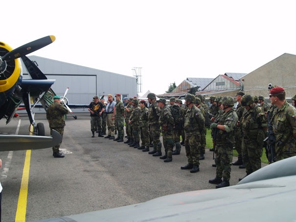 Aktivní zálohy na letišti (2)