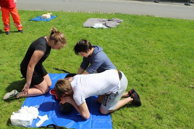 Poskytnutí první pomoci