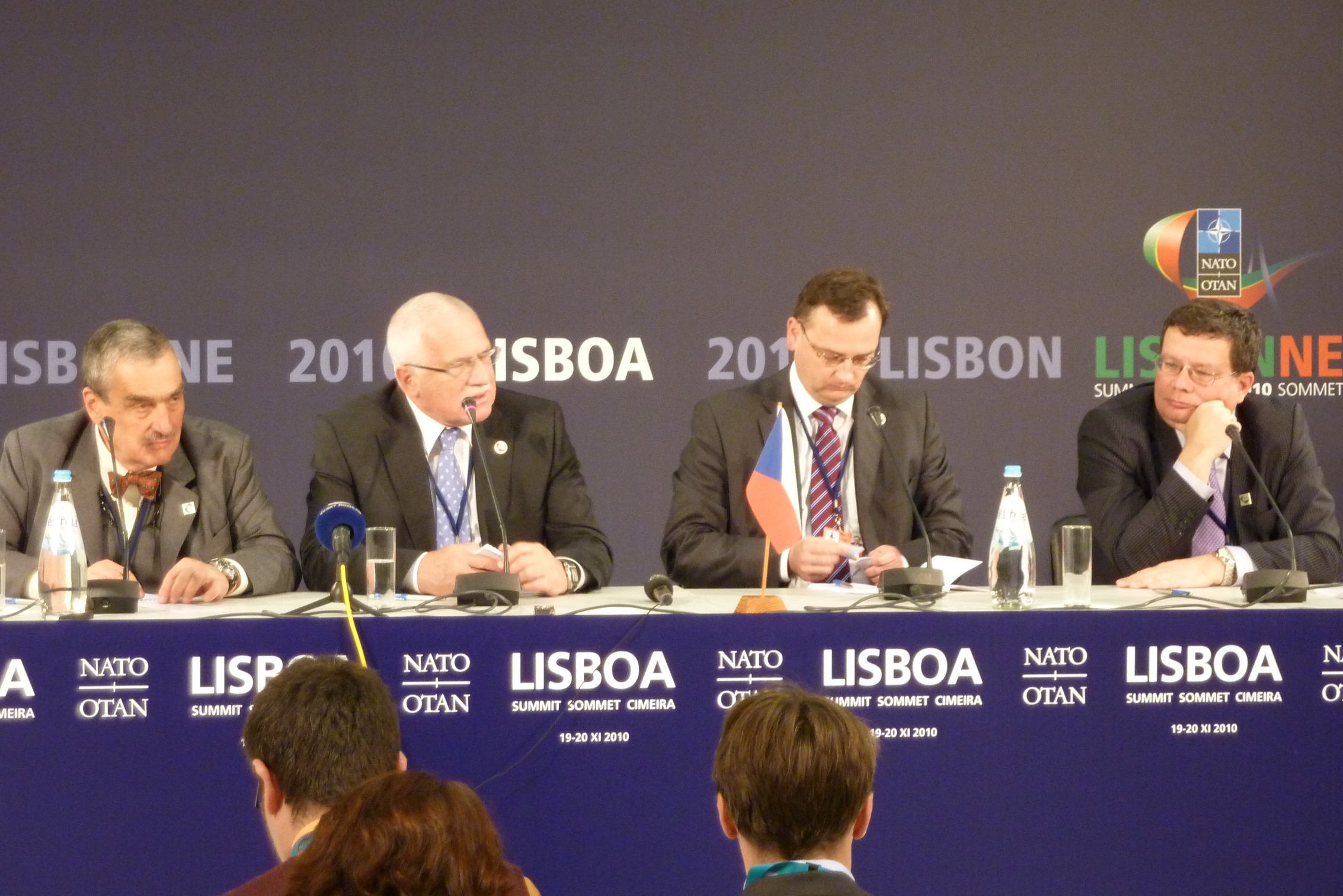 Z tiskové konference (1)