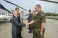Přivítání delegace ministra obrany na letišti v Pardubicích